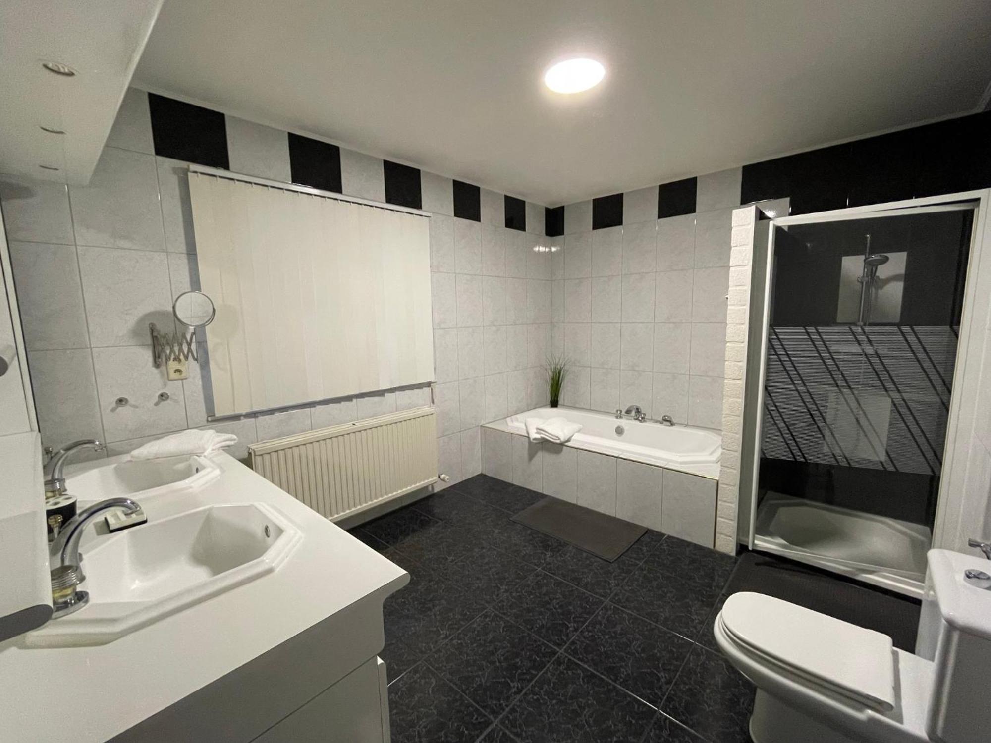 Vakantiewoning Villa 35 Maasmechelen Bagian luar foto