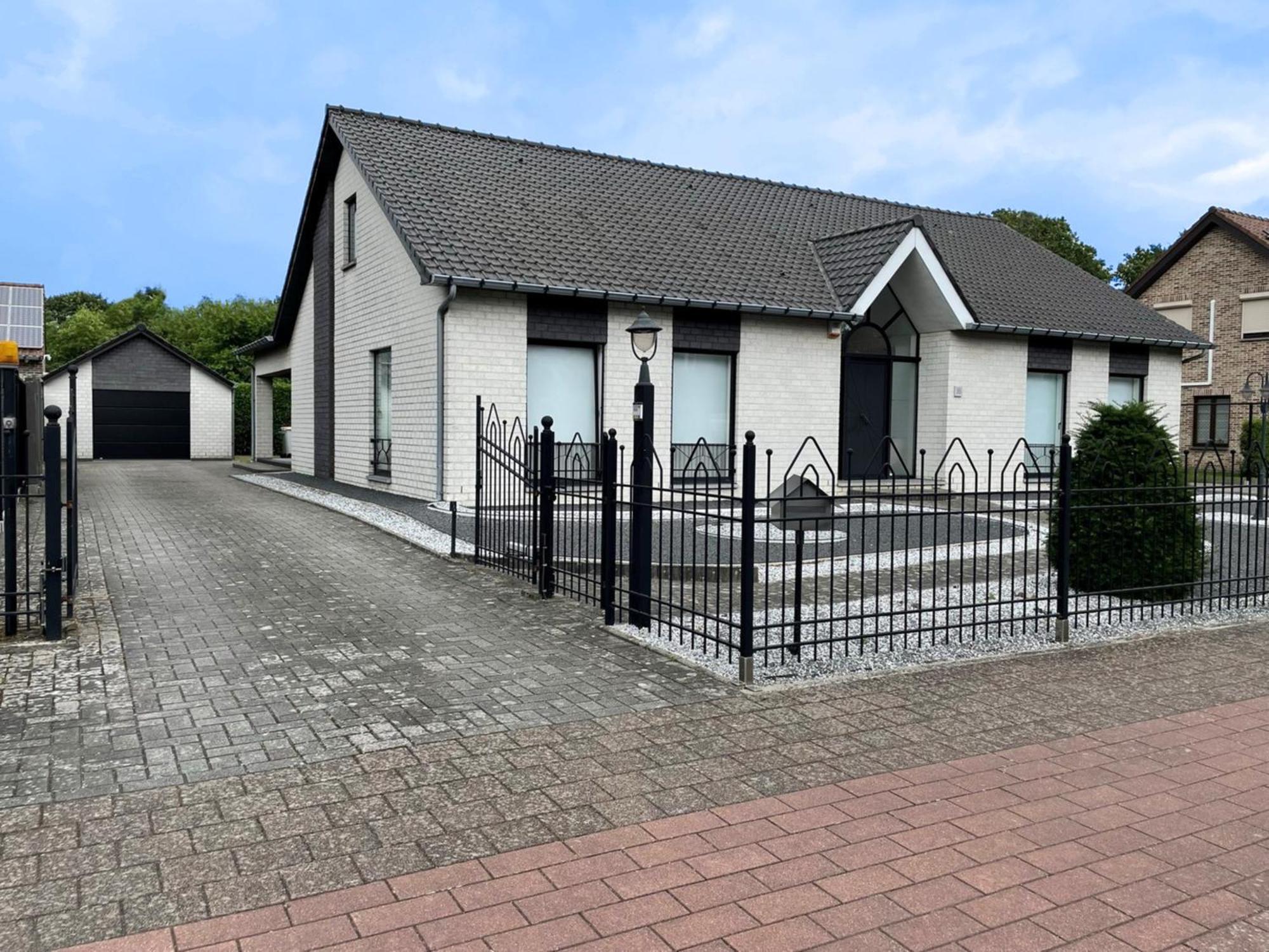 Vakantiewoning Villa 35 Maasmechelen Bagian luar foto